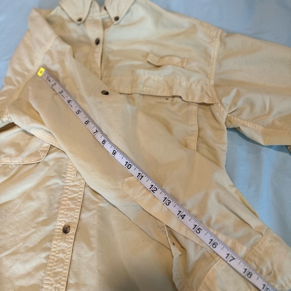 LL Bean women’s  XS Light Yellow Buzz Off Bug Repellent Long Sleeve Button Down. - Picture 5 of 12